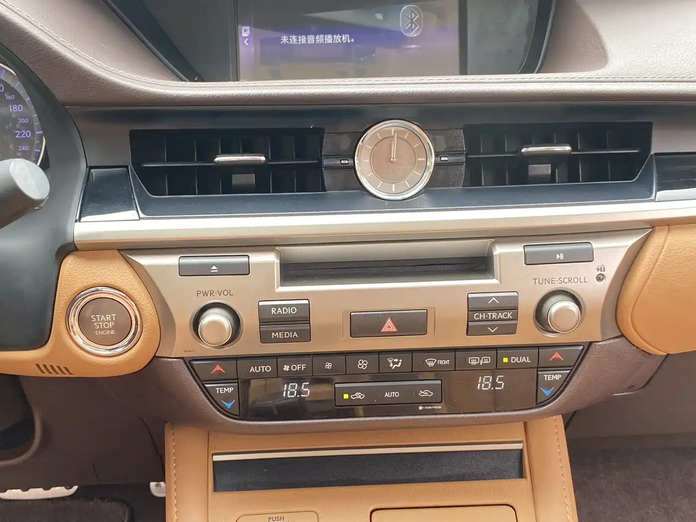 Lexus ES 2015 200 Elite Edition фото 12