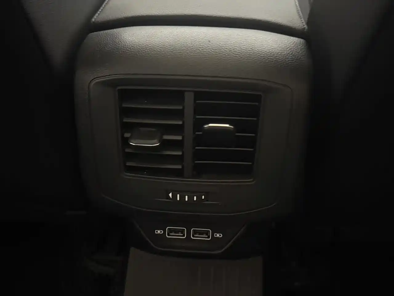 Volkswagen T-ROC 2022 280TSI DSG 2WD Comfort PLUS фото 15