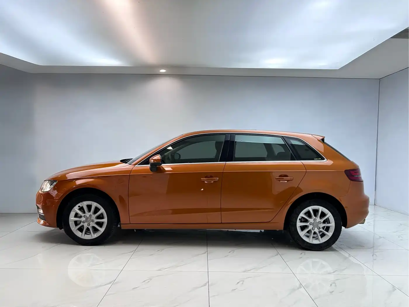 Audi A3 2014 Sportback 35 TFSI Automatic Fashion фото 4