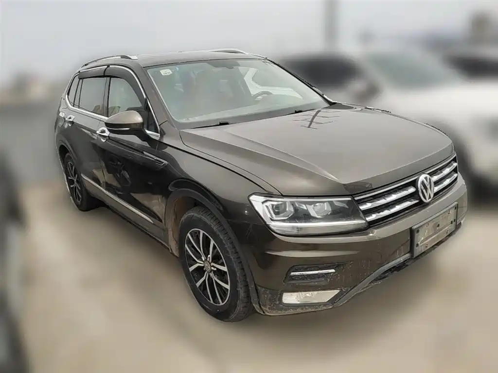 Volkswagen Tiguan L 2018 330TSI Automatic 2WD Luxury Edition фото 7
