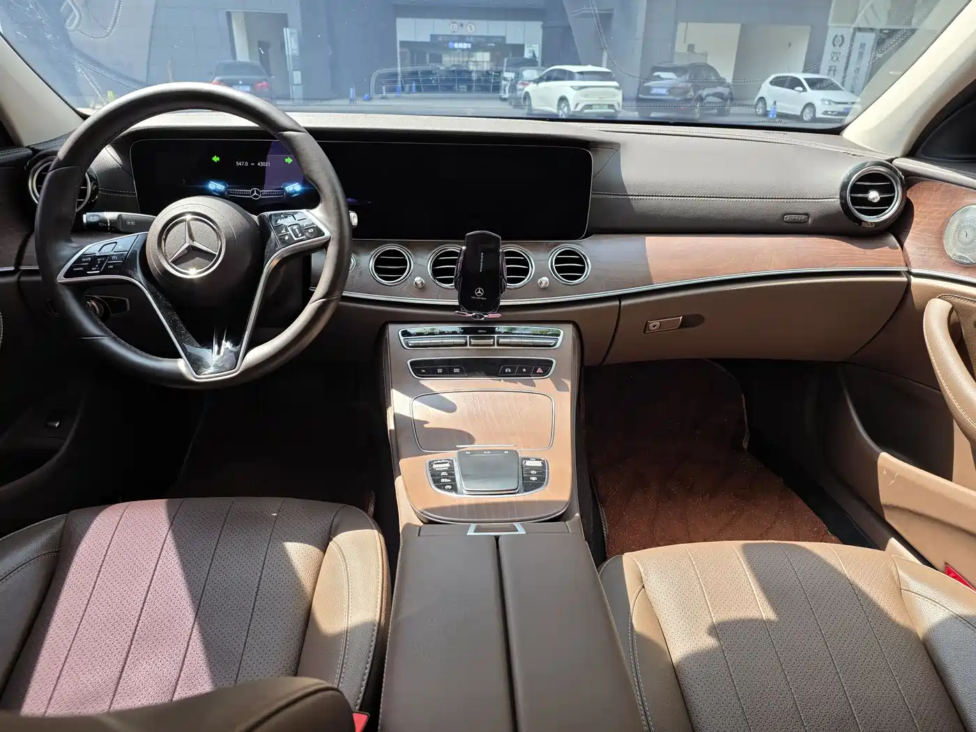 MERCEDES-BENZ E CLASS