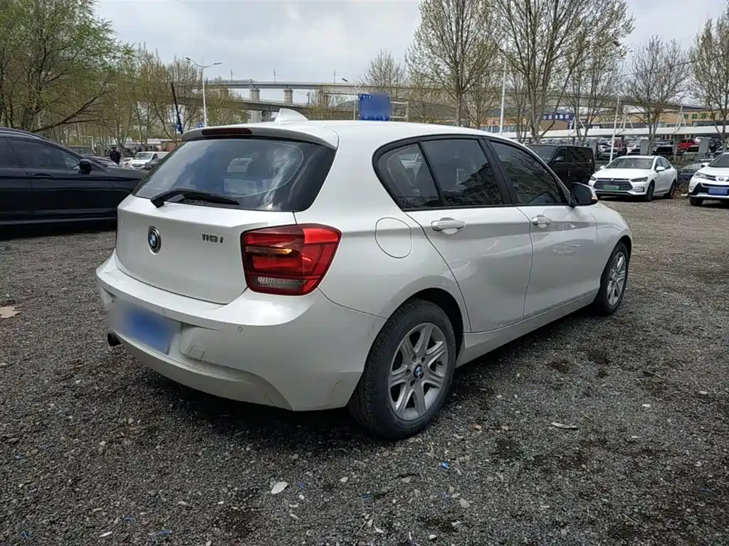 BMW 1 Series (Import) 2013 Facelift 116i Leading Model фото 7