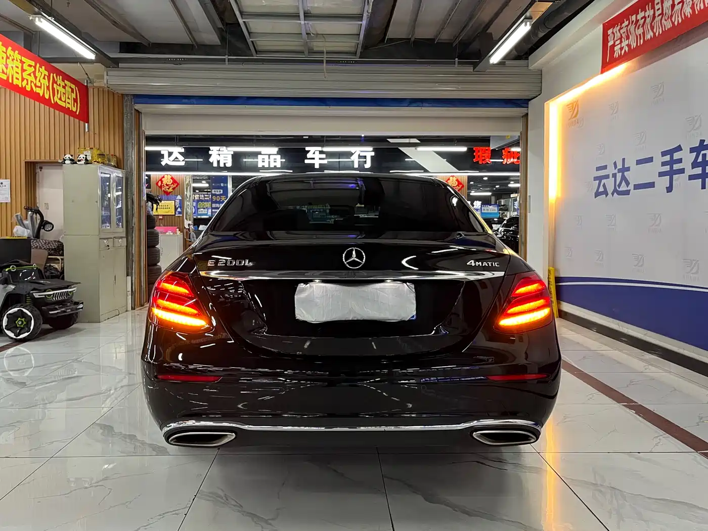Mercedes-Benz E-Class 2017 E 200 L 4MATIC фото 4