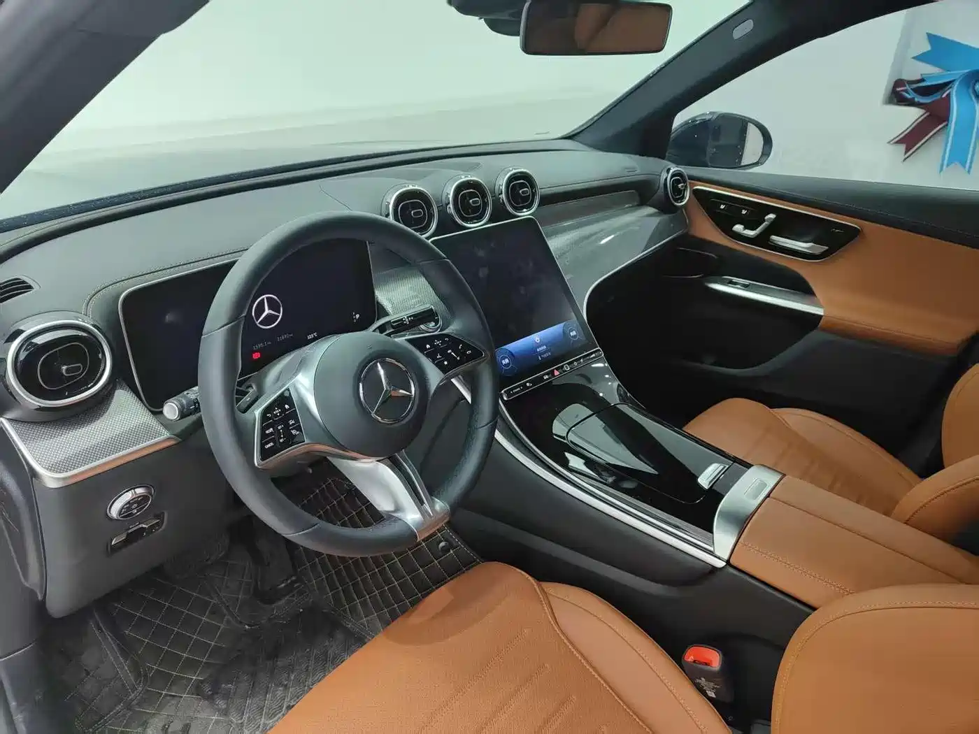 Mercedes-Benz GLC 2024 GLC 260 L 4MATIC Dynamic 5-seater фото 5