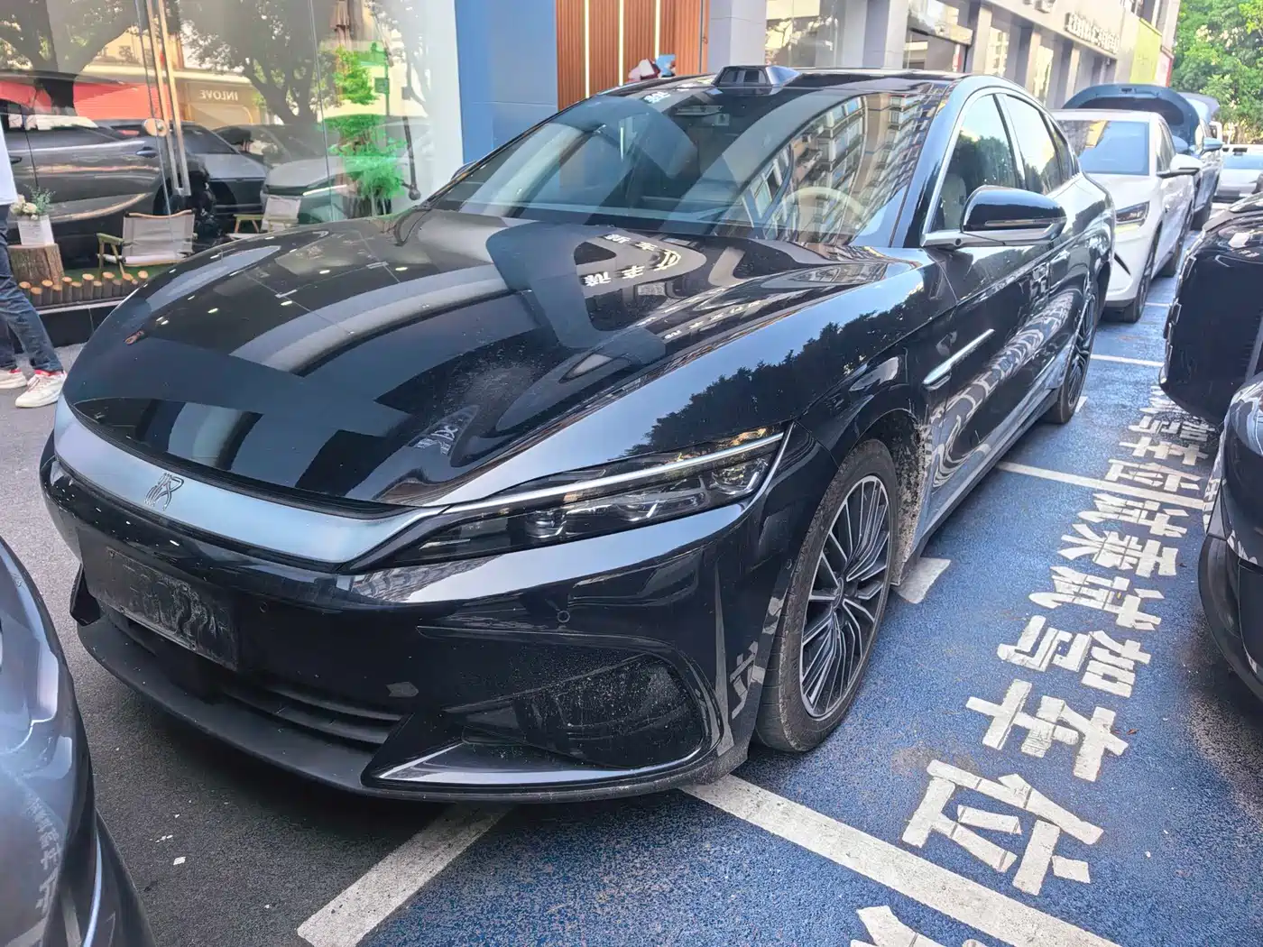 BYD HAN