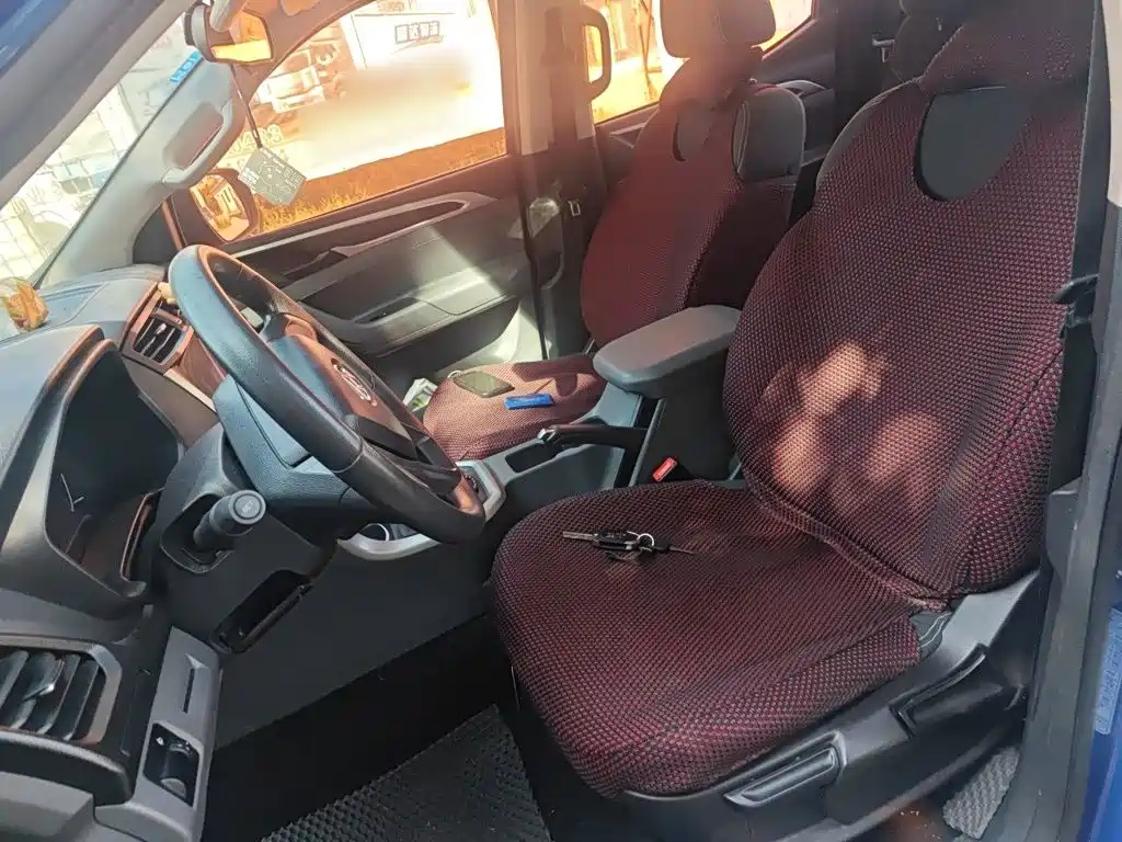 Maxus Maxus T60 2018 2017 2.8T Diesel Automatic 4WD High Ground Clearance Comfort Long Cab China V