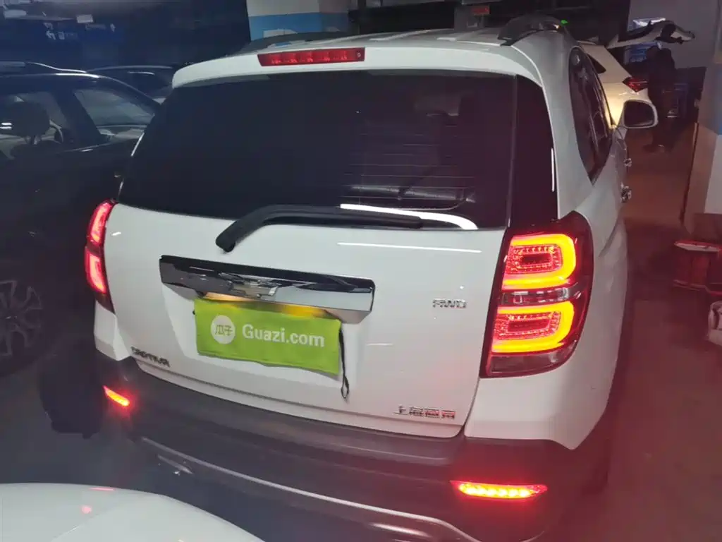 Chevrolet Captiva 2015 2.4L AWD Flagship 7-Seater фото 6