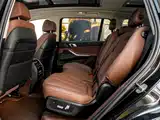 Фото 26 - BMW X7