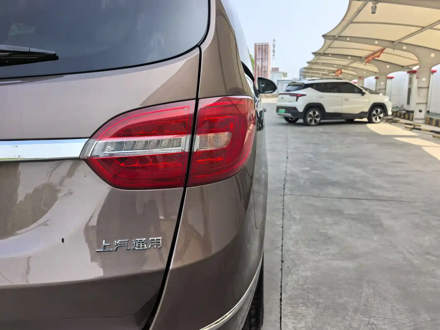 Buick GL8 2018 28T Premium Model China VI фото 17