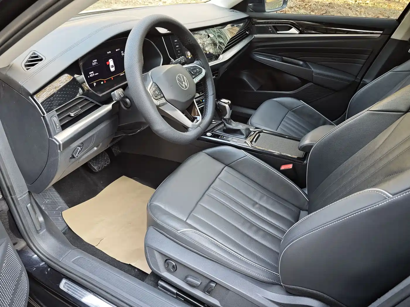 Volkswagen Passat 2022 330TSI Elite Edition фото 3