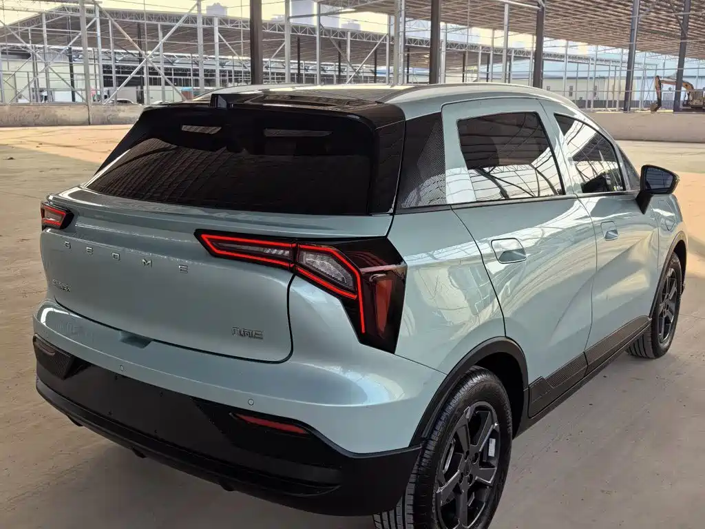 Geely Geometry E Firefly 2023 2024 Model 401km Fluorescent