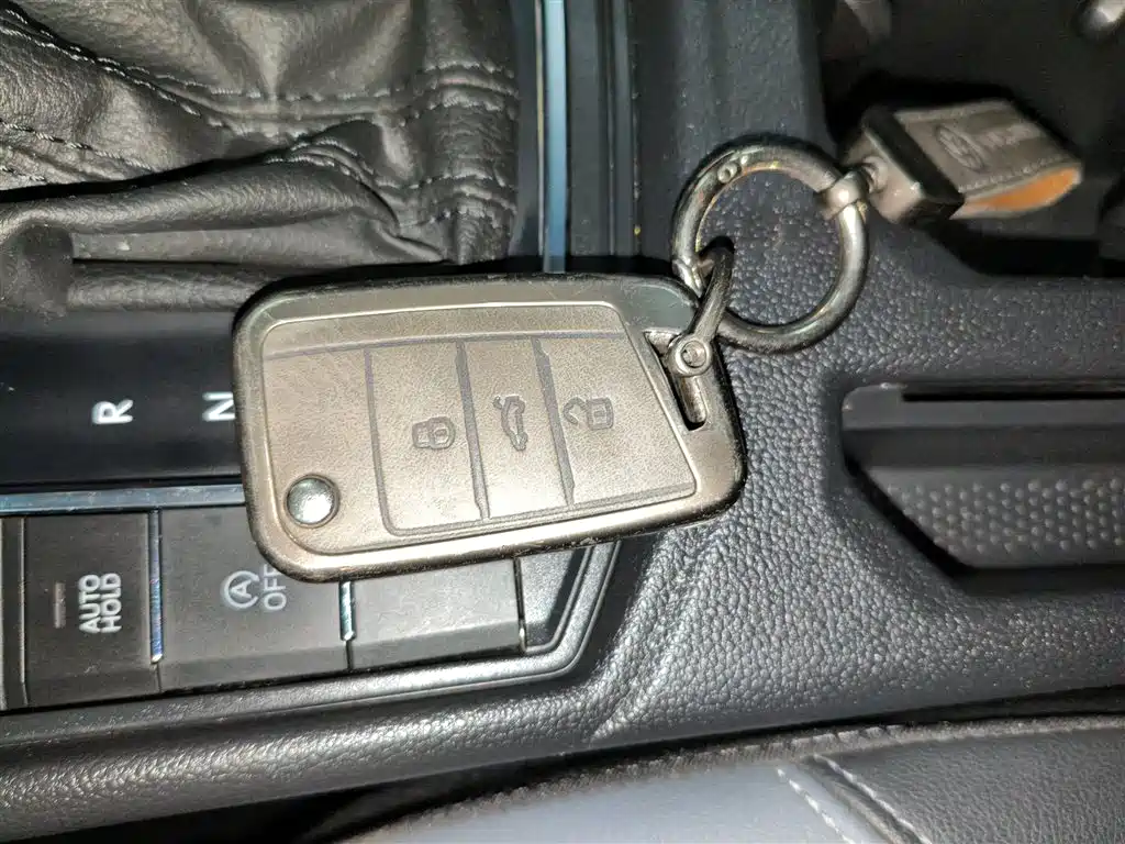 Volkswagen Lavida 2023 1.5L Auto Luxury Edition фото 9