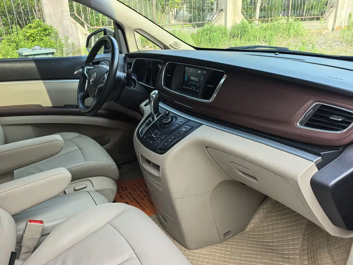 Buick GL8 2018 28T Premium Model China VI фото 25