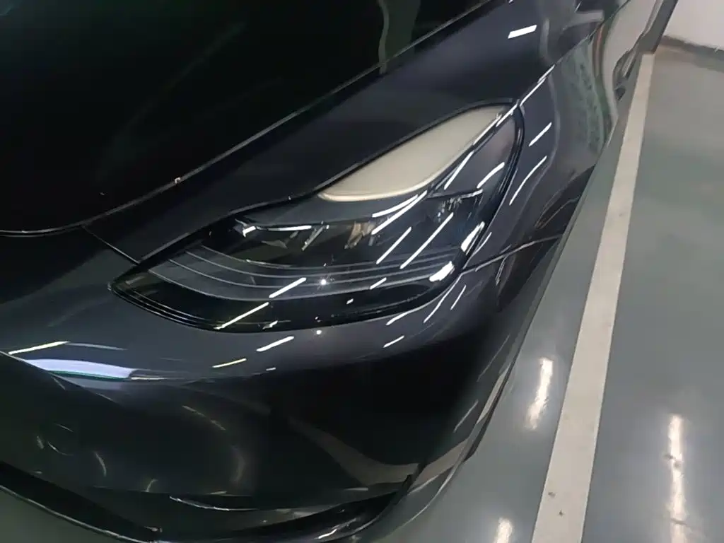 Фото 24 - Tesla Model Y