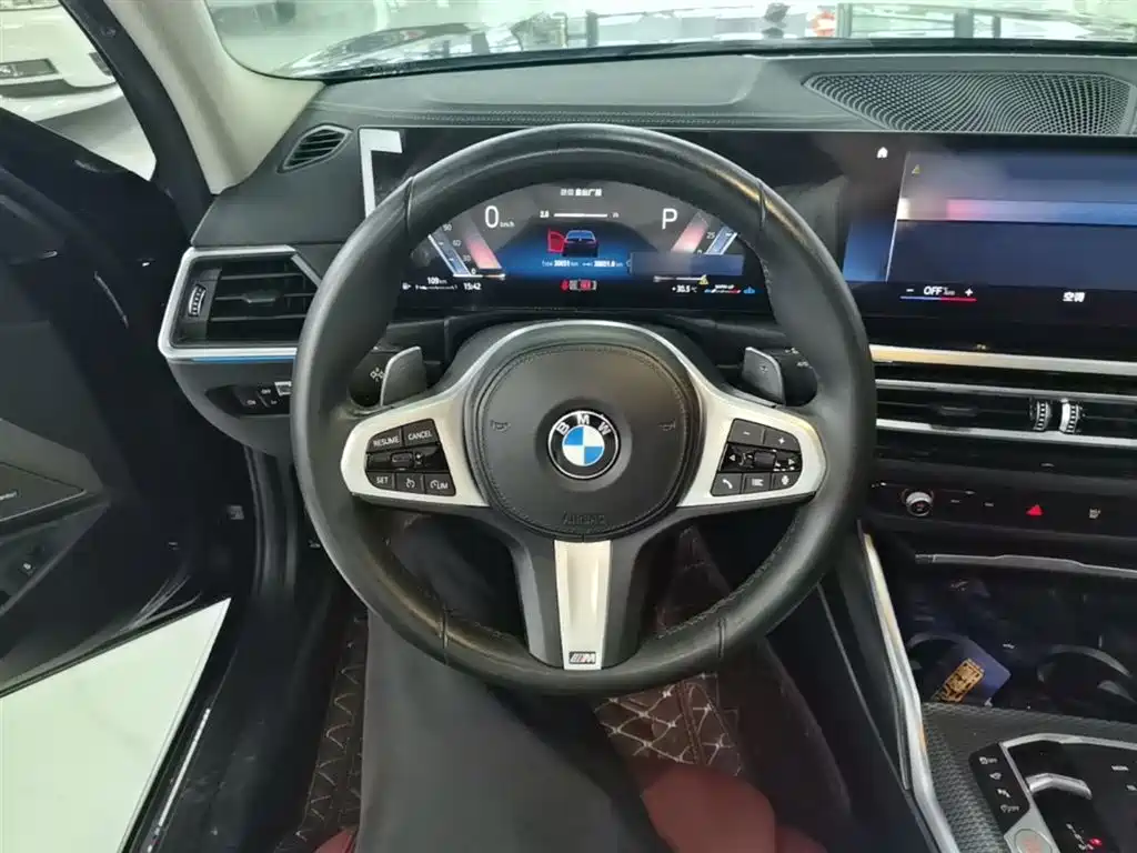 BMW 3 Series 2023 325Li M Sport Black Night Package фото 11