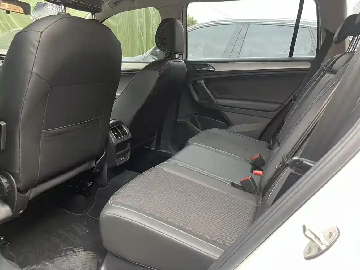 Volkswagen Tiguan L 2019 330TSI Automatic 2WD Trend Edition China VI фото 8