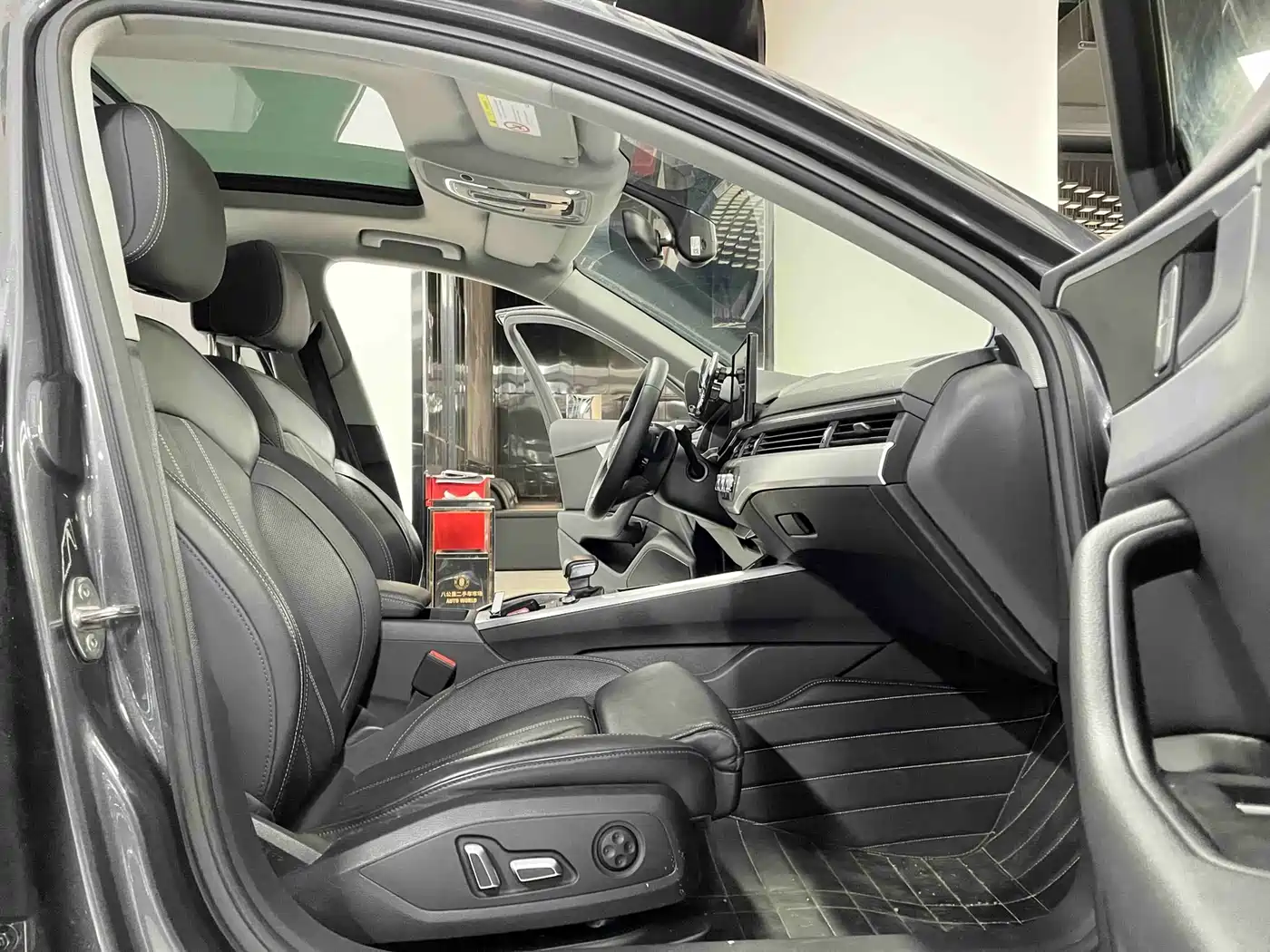 Audi A4L 2022 40 TFSI Fashion Dynamic фото 12
