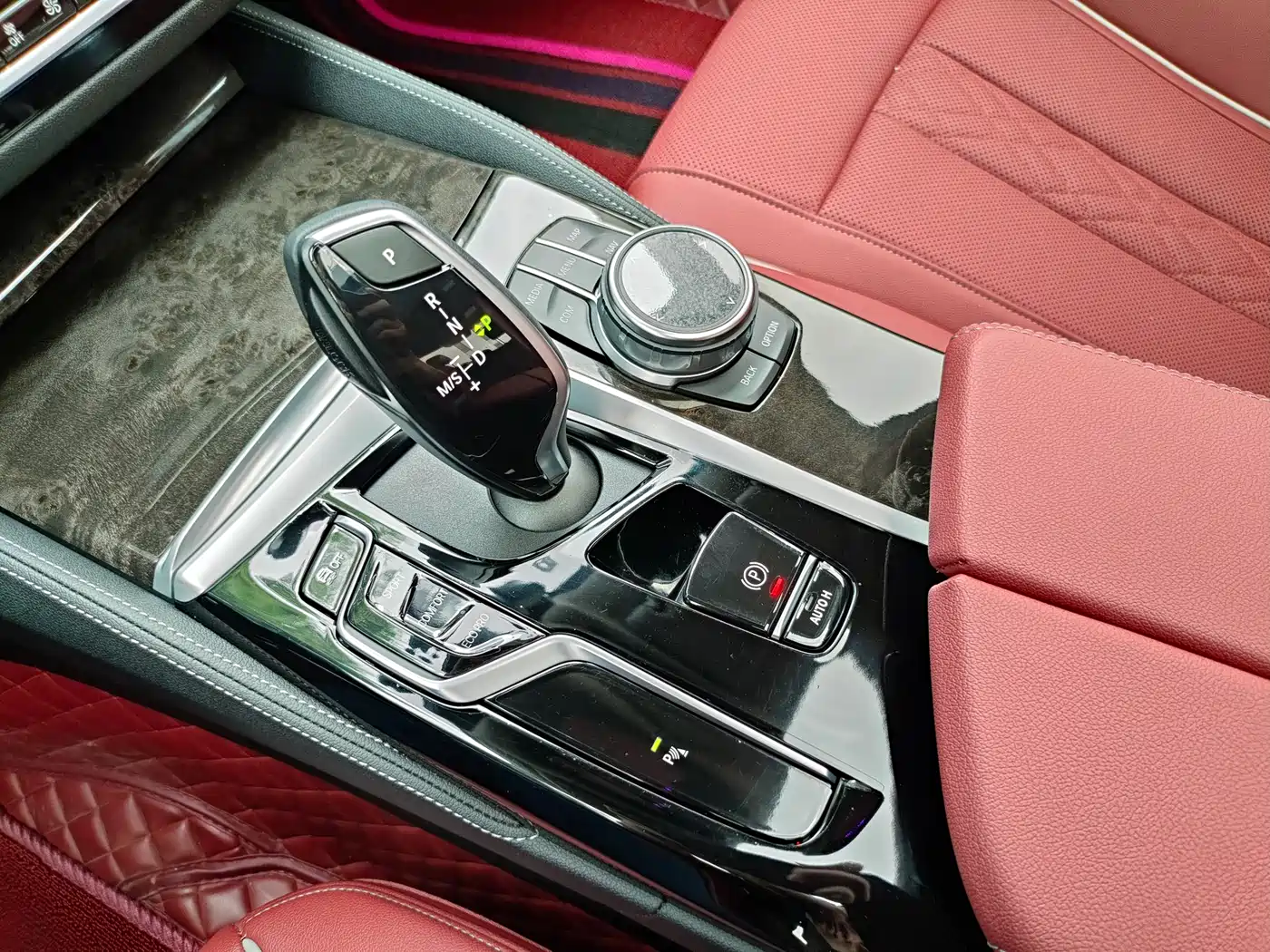 BMW 5 Series 2022 525Li Luxury Package фото 11