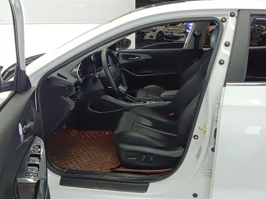 Hyundai Fista 2021 280TGDi Luxury Sport Dynamic Edition фото 9