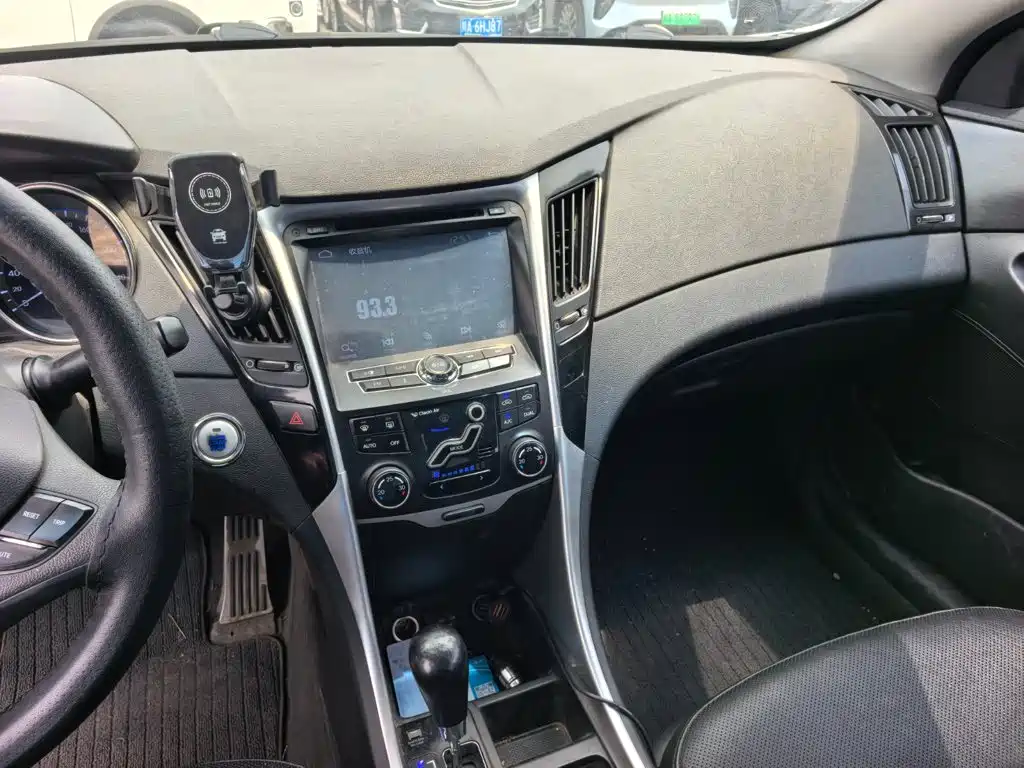 Hyundai Sonata 2014 2013 2.0L Automatic Luxury Edition