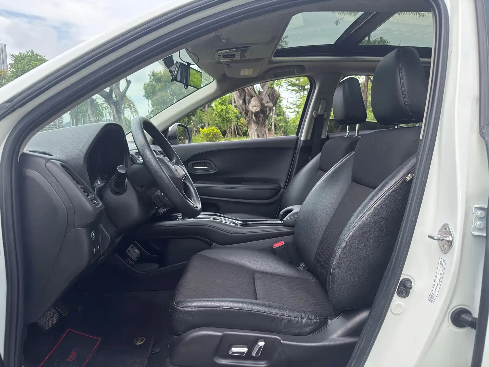 Photo 5 - Honda Vezel