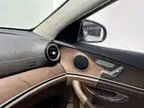 Фото 8 - Mercedes-Benz E-Class