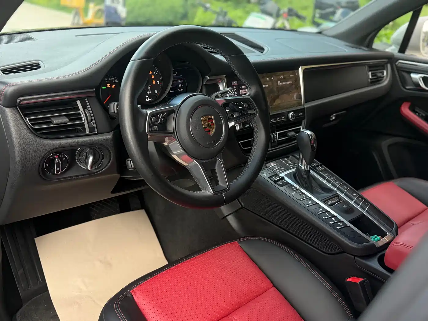 Porsche Macan 2022 Macan 2.0T фото 8