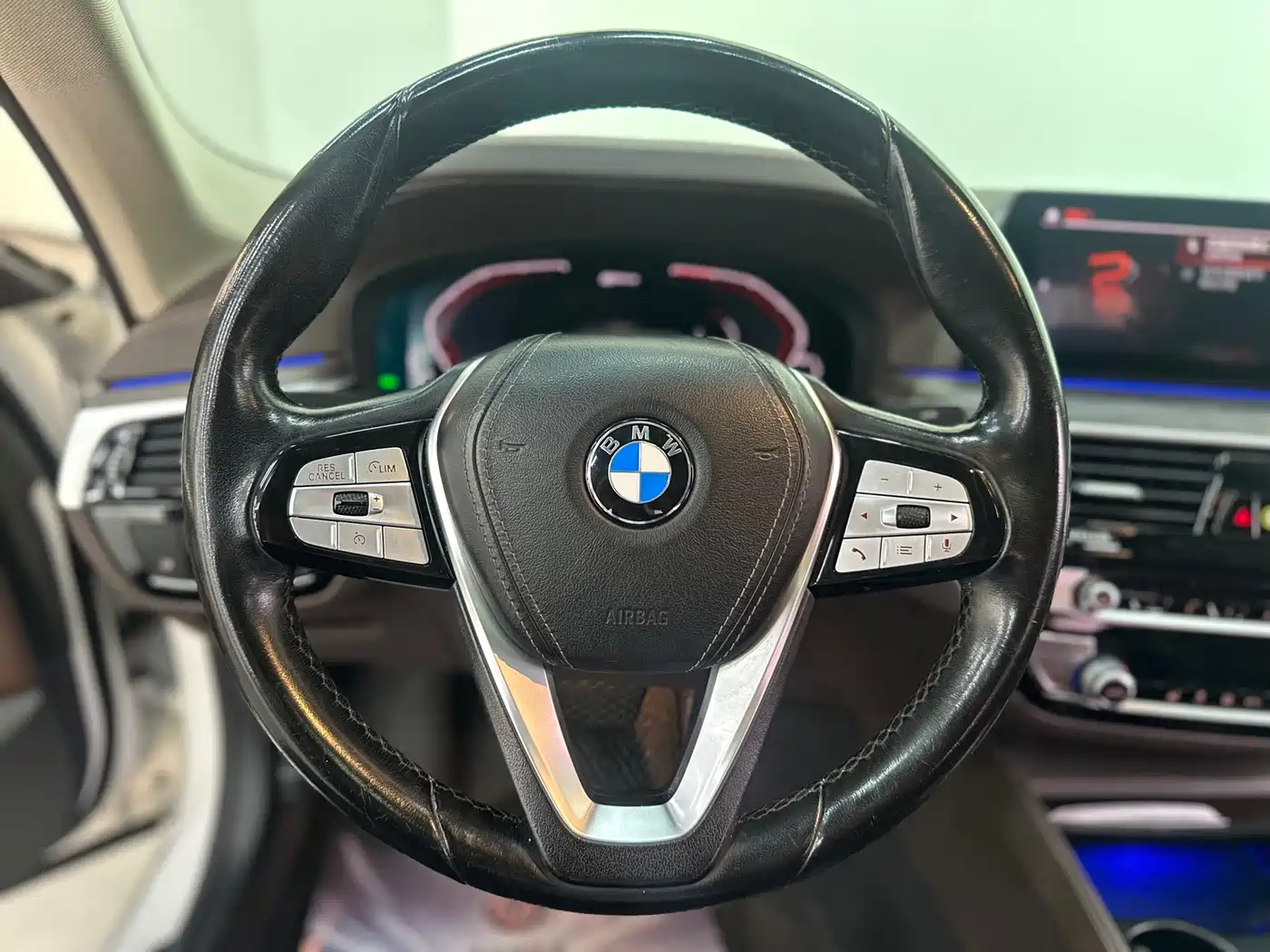 BMW 5 Series New Energy 2020 530Le Range Upgrade Luxury Package фото 7