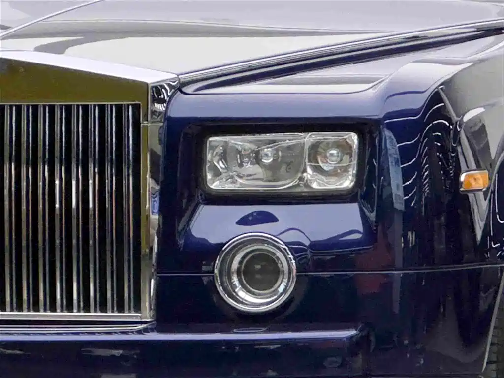 Фото 3 - Rolls-Royce Phantom