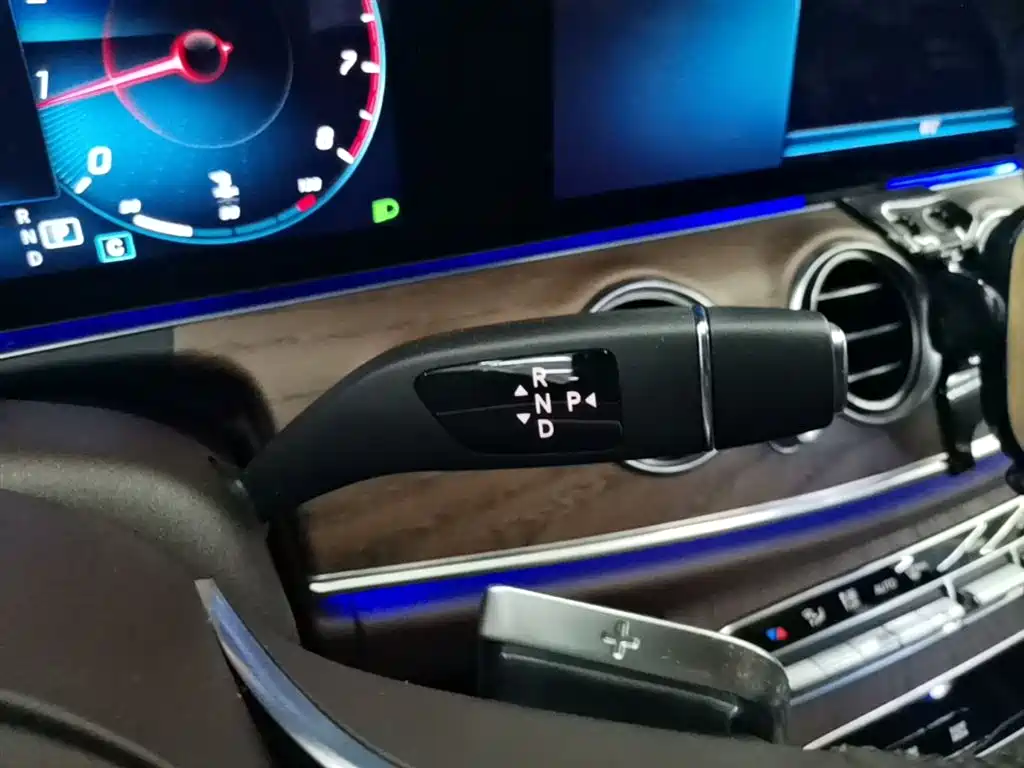 Mercedes-Benz E-Class 2022 Second Facelift E 300 L Luxury фото 21