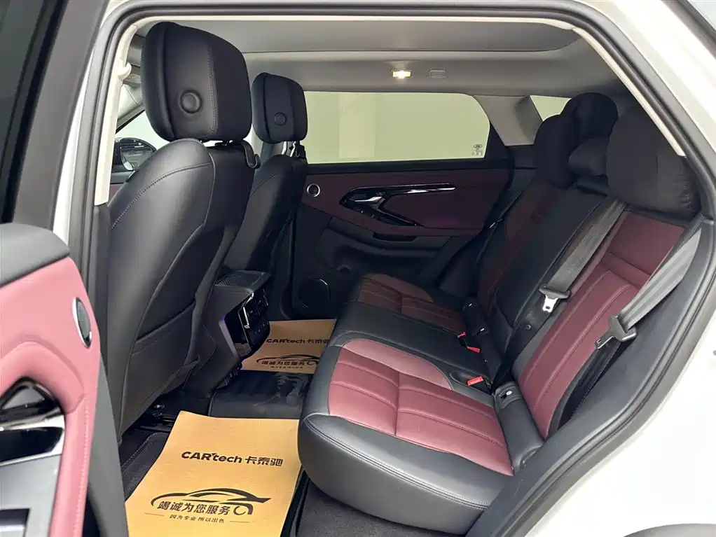 Land Rover Range Rover Evoque 2024 Range Rover Evoque L 249PS Light Master Edition фото 9