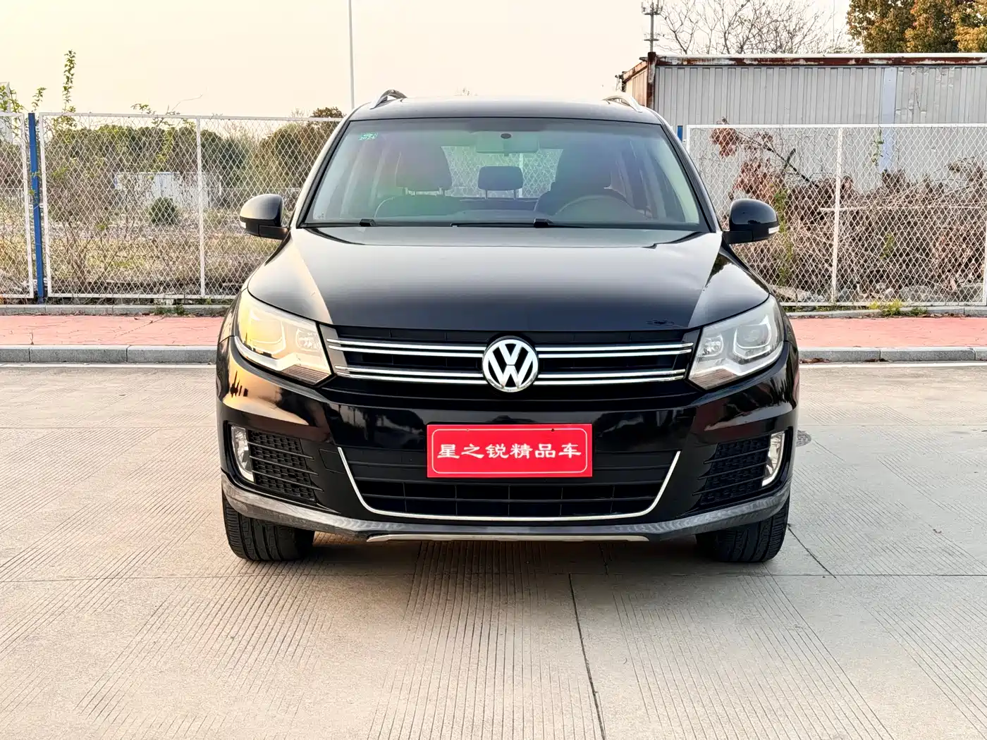 Volkswagen Tiguan 2015 1.8TSI Automatic 4WD Highline фото 2