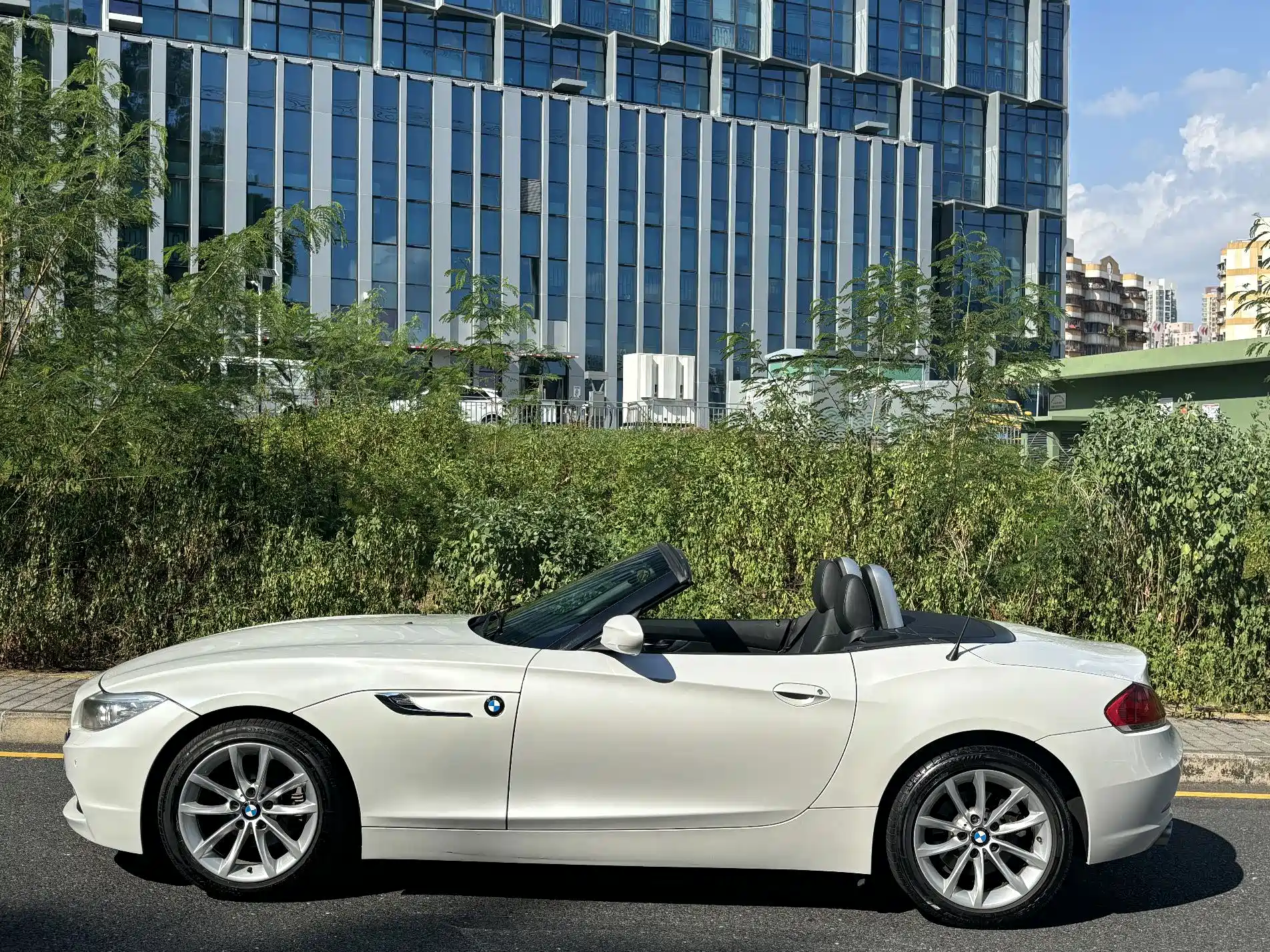 Photo 15 - BMW Z4