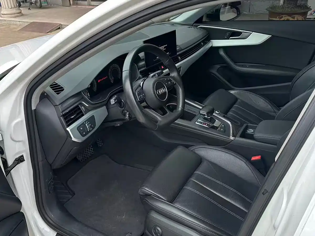 Audi A4L 2022 40 TFSI Luxury Dynamic фото 12