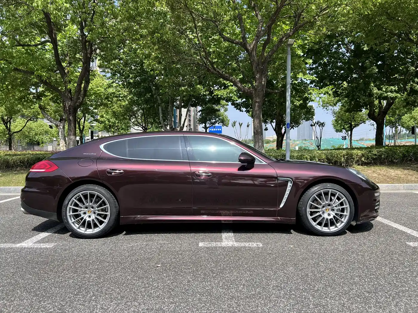 Porsche Panamera 2016 Panamera Executive Edition 3.0T фото 3