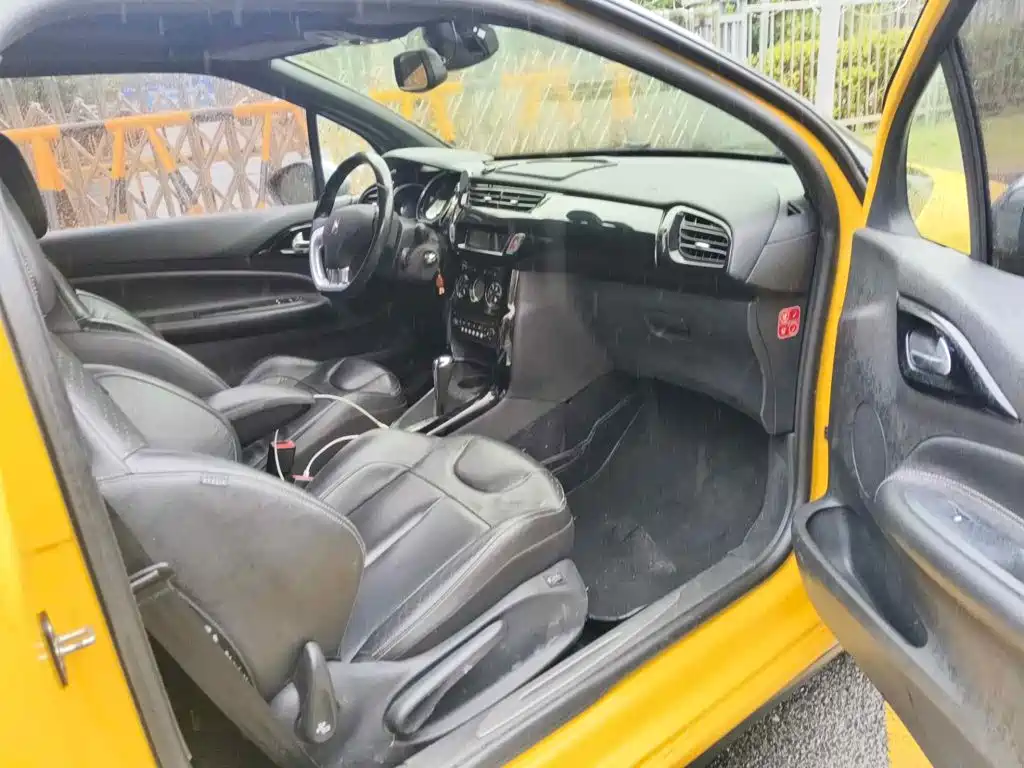 DS 3 Classic 2016 2013 1.6L Trend Convertible
