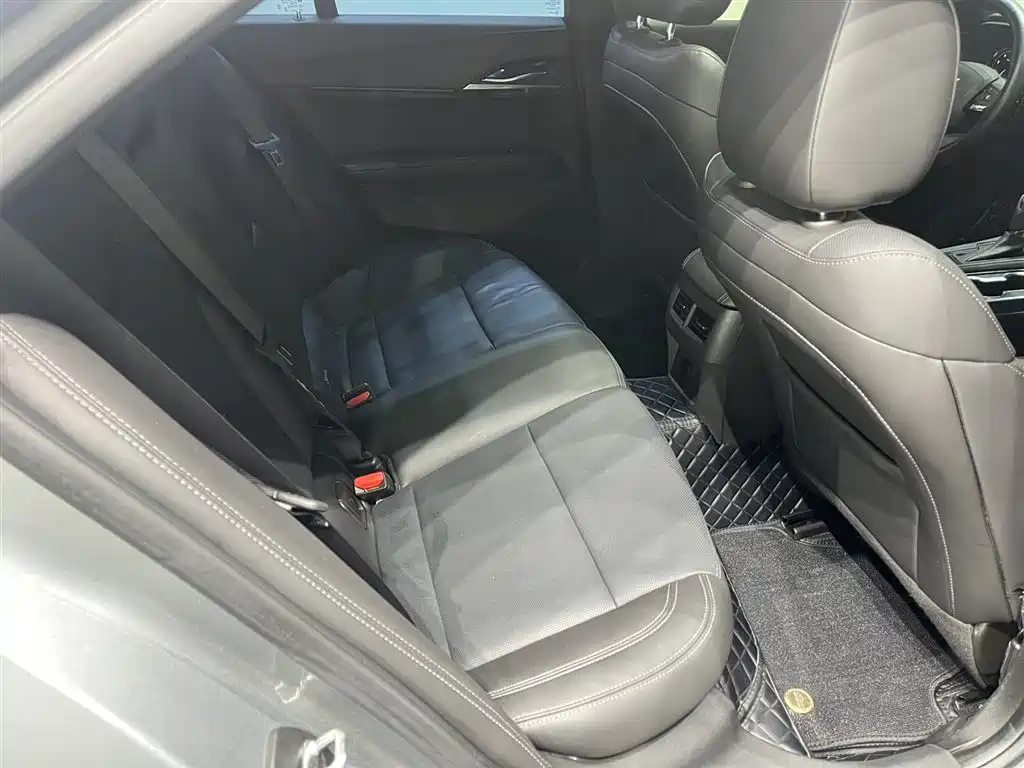 CADILLAC CT4