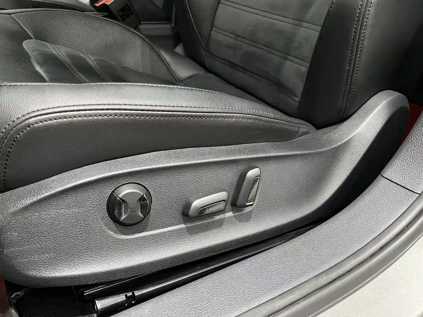 Volkswagen Sagitar 2014 1.4TSI Automatic Flagship фото 11