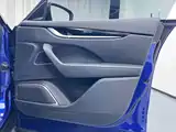 Photo 37 - Maserati Levante