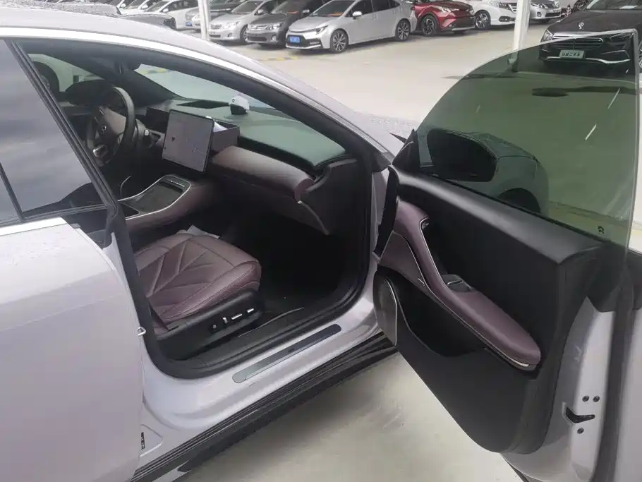 Фото 8 - NIO ET5T