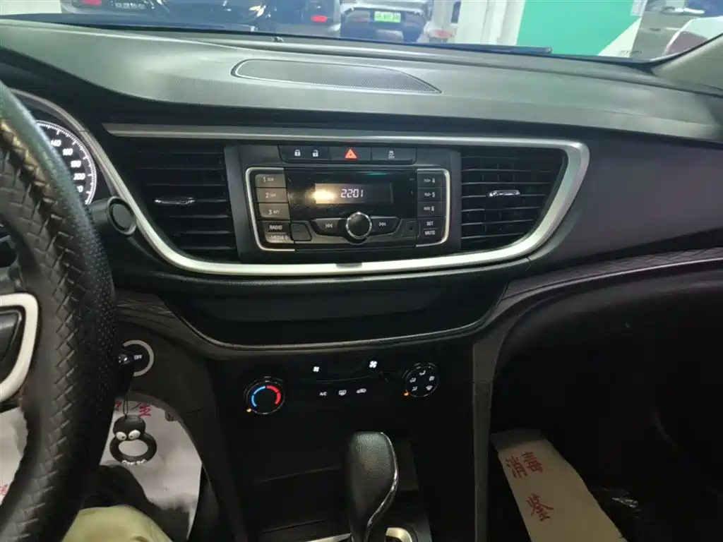 Buick Excelle 2018 18T Automatic Elite фото 13