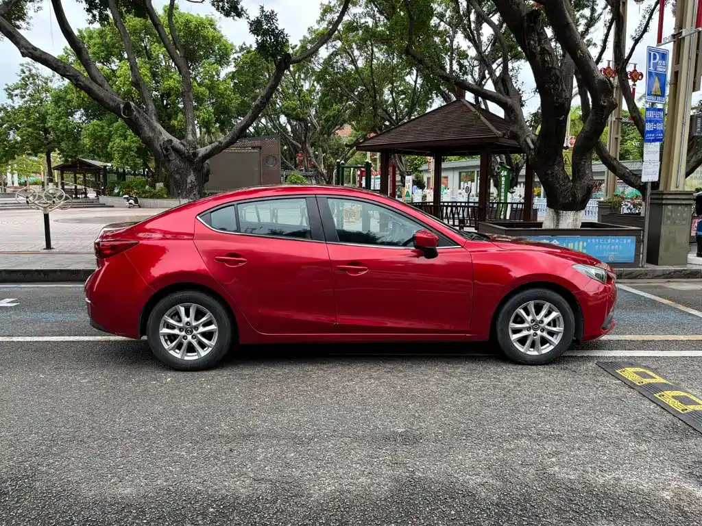 Mazda Mazda3 Axela 2014 2014 Sedan 1.5L Automatic Comfort