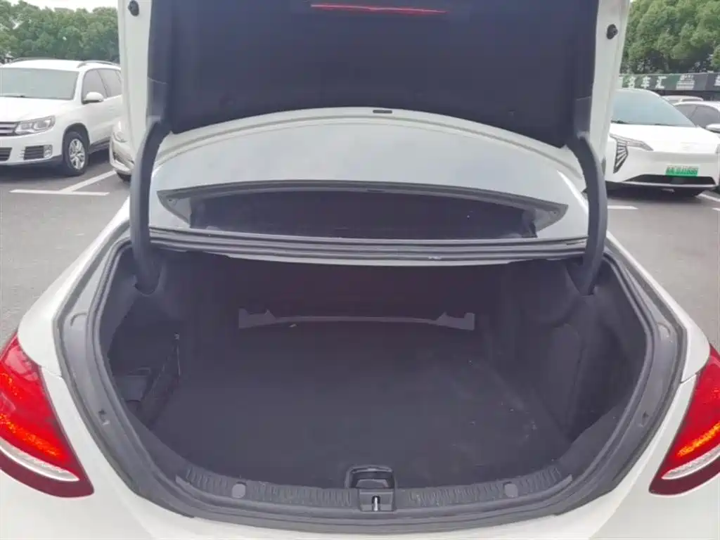 Mercedes-Benz E-Class 2020 Facelift E 260 L Sport фото 19