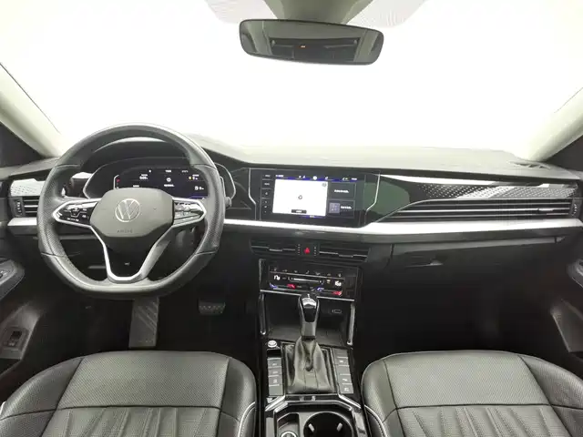 Volkswagen Passat 2023 Facelift 330TSI Premium Edition — фото 5