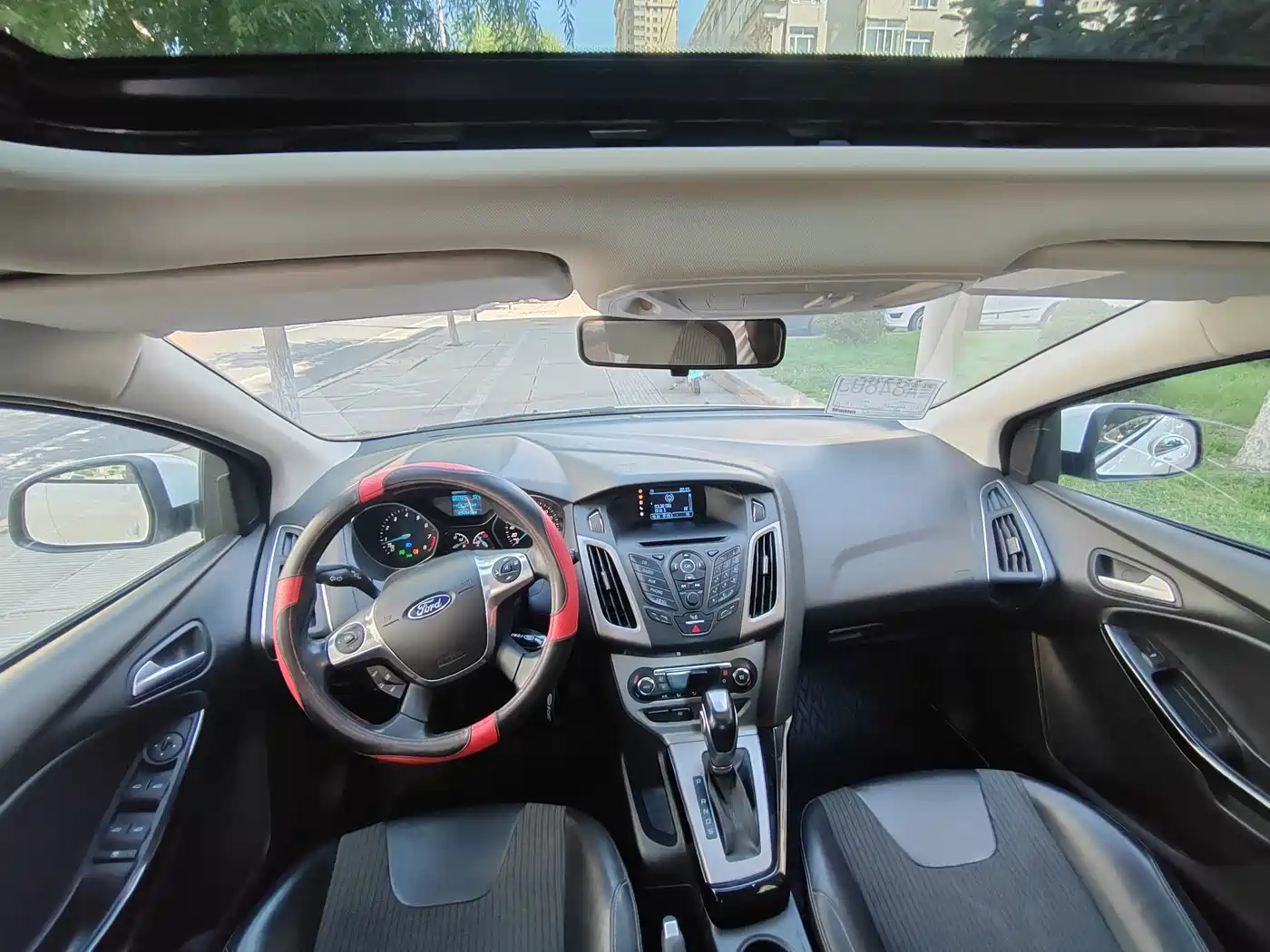Ford Focus 2014 2012 Hatchback 1.6L Automatic Comfort