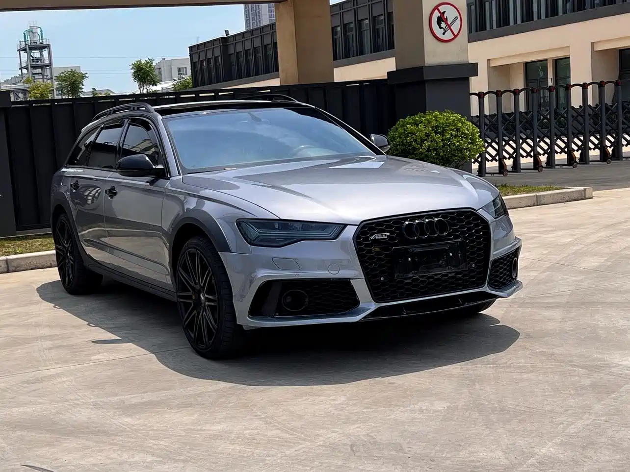 Audi A6 (Import) 2017 3.0T allroad quattro фото 3