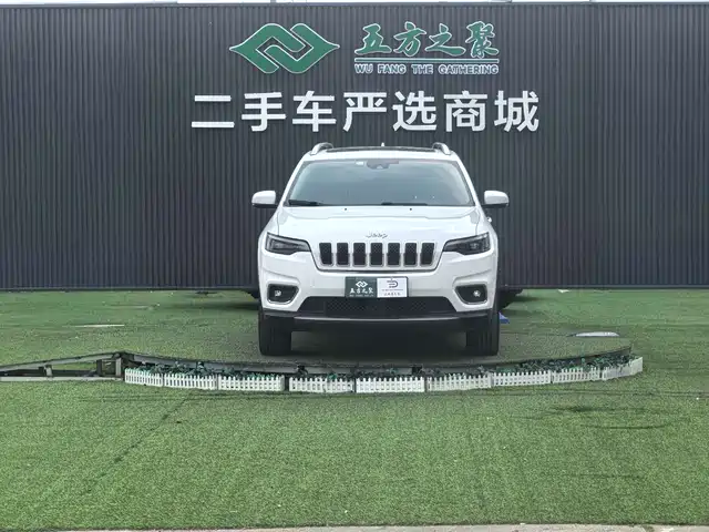  Jeep Cherokee 2019 2.0T 4WD Exploration Edition + Autonomous Driving Package China VI