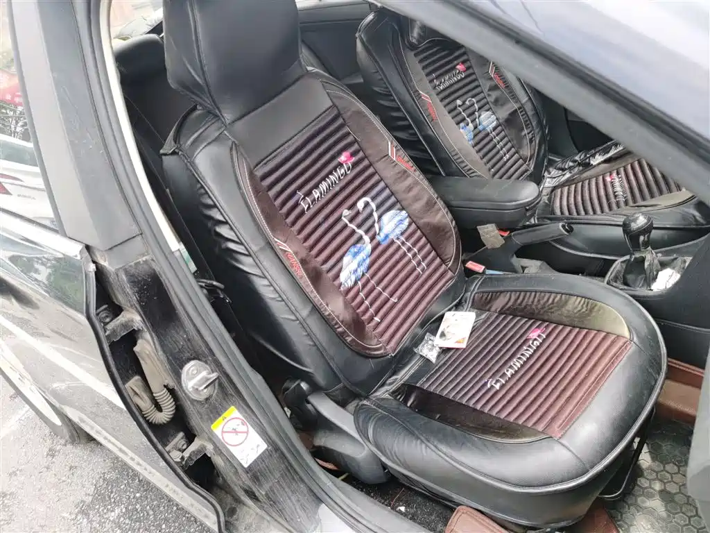 Volkswagen Santana 2013 1.4L Manual Trend Edition фото 25