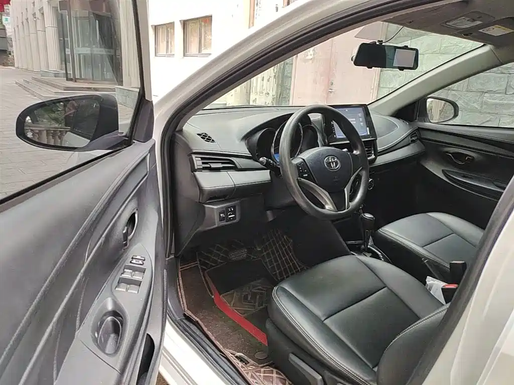 Toyota Vios 2022 1.5L 20th Anniversary Edition фото 16