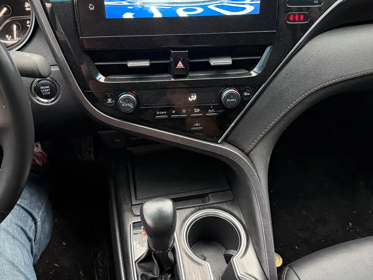 Toyota Camry 2022 2021 2.0G Luxury Edition